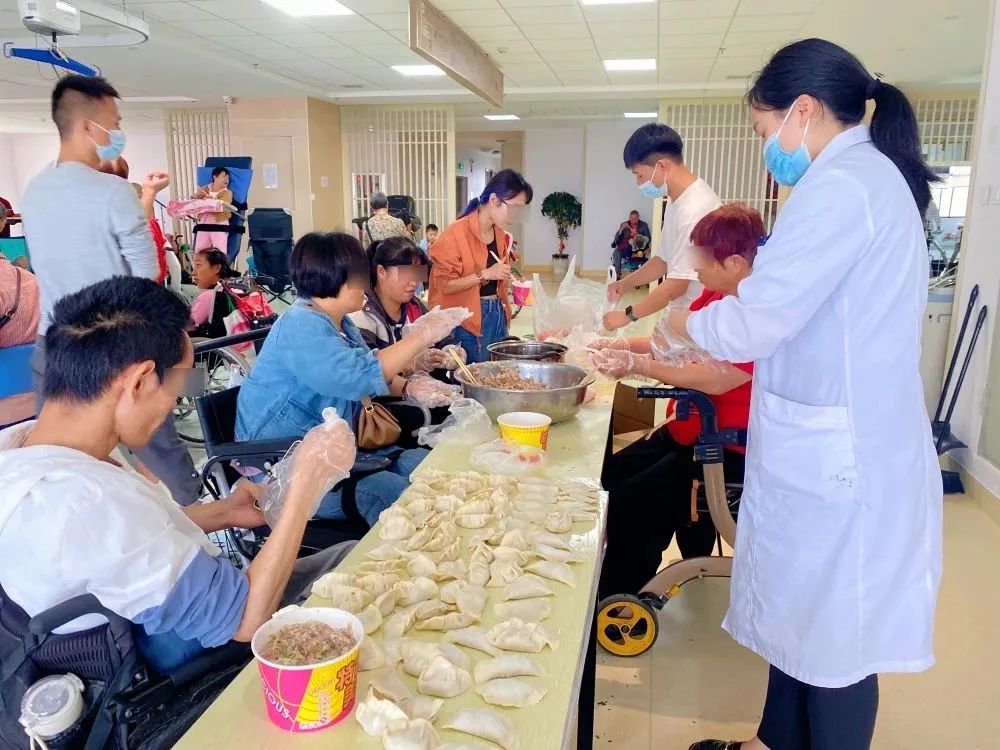 【保山安利醫(yī)院】“濃濃餃子香，深深關(guān)愛情”保山市殘聯(lián)肢體殘疾患者社會融入活動(dòng)